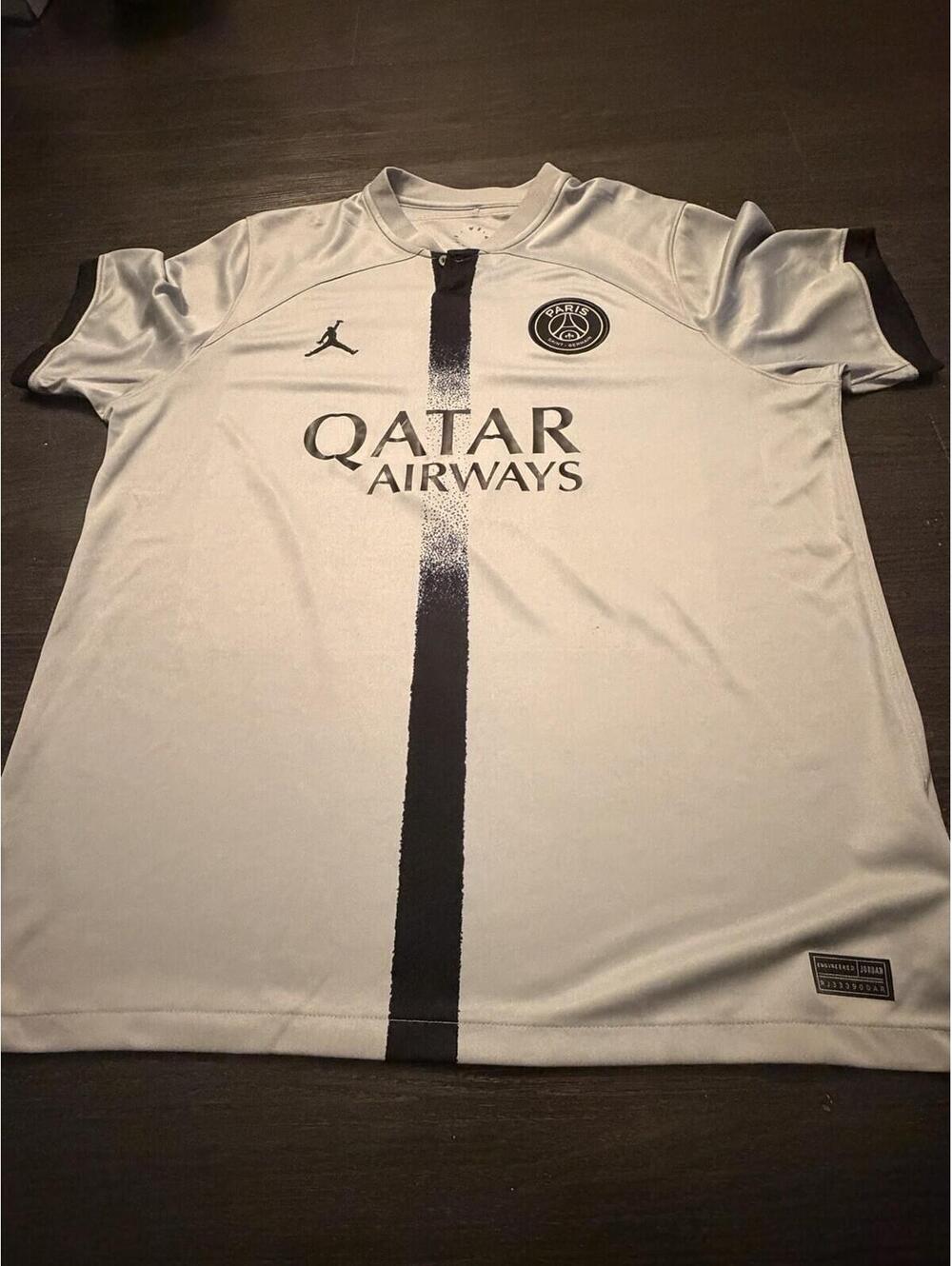 Nike Air Jordan PSG Paris Saint-Germain 2022/23 Away Jersey #7 Mbappe Size XL